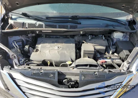 2013 Toyota Sienna Xle z USA, uszkodzony, nr VIN 5TDDK3DC2DS051519